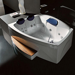 Гидромассажная акриловая ванна Gruppo Treesse Matrix Slim 170x138x72 см пристенная